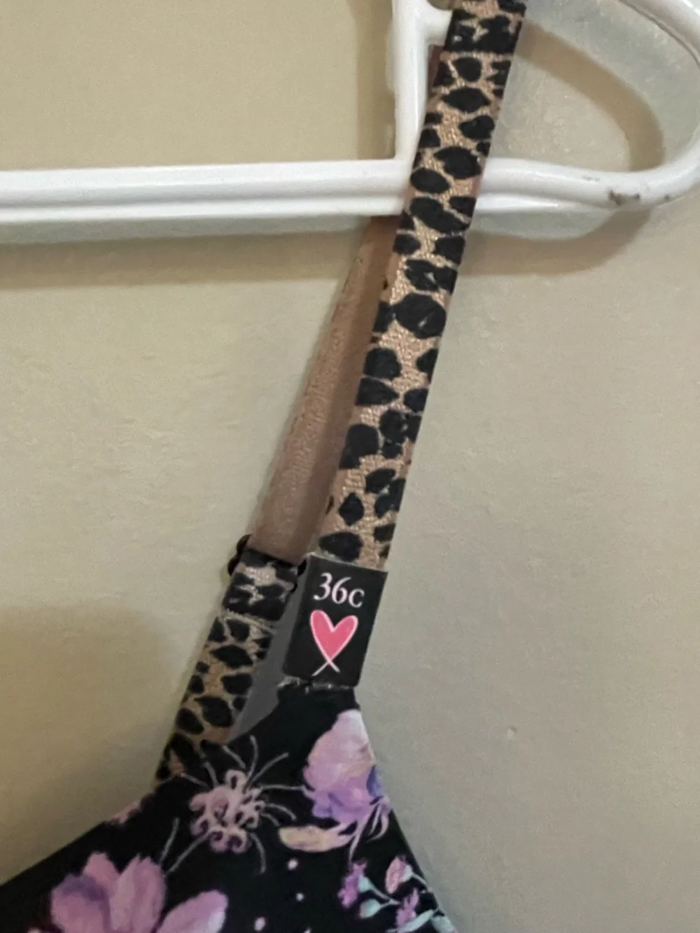 Victoria’s Secret Black & Pink Floral & Animal Print Push-Up Bra – Size 36C NWT - Picture 7 of 13